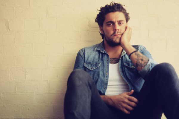 Promofoto von Dan Sultan.