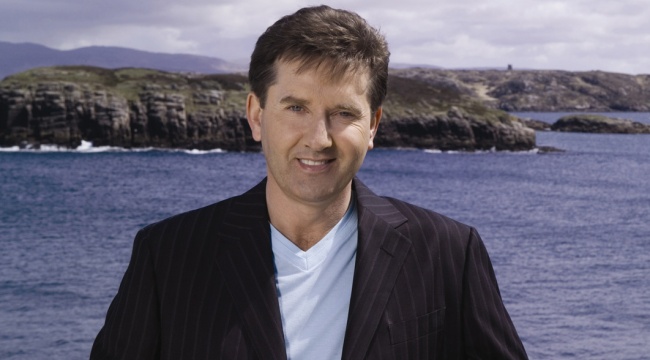 Promotional photograph of Daniel O'Donnell.