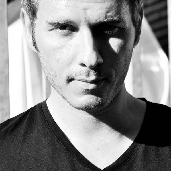 Fotografia promocional de Dario D'Attis.
