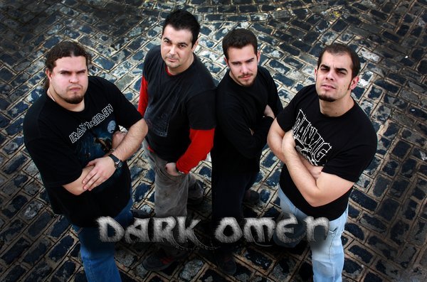 Fotografia promocional de Dark Omen.