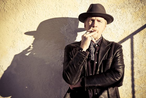 Fotografía promocional de Dave Alvin