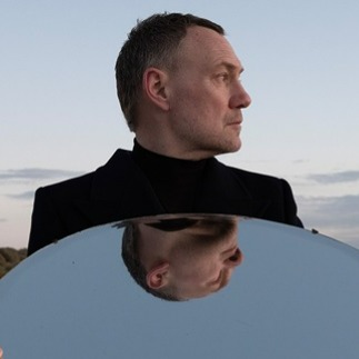 Promofoto von Concierto de David Gray en Belfast.
