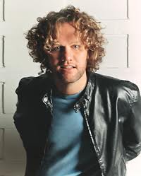 Promotional photograph of David Phelps.