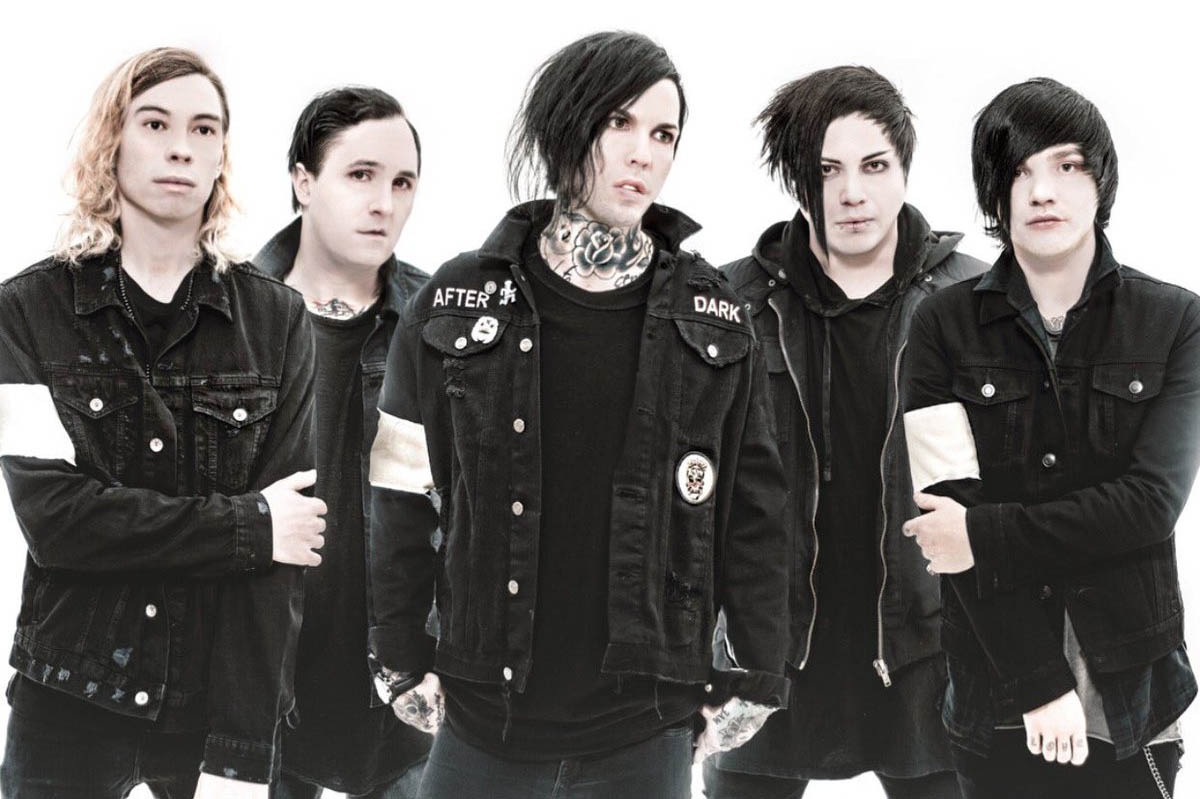 Fotografia promozionale di Dead Girls Academy.