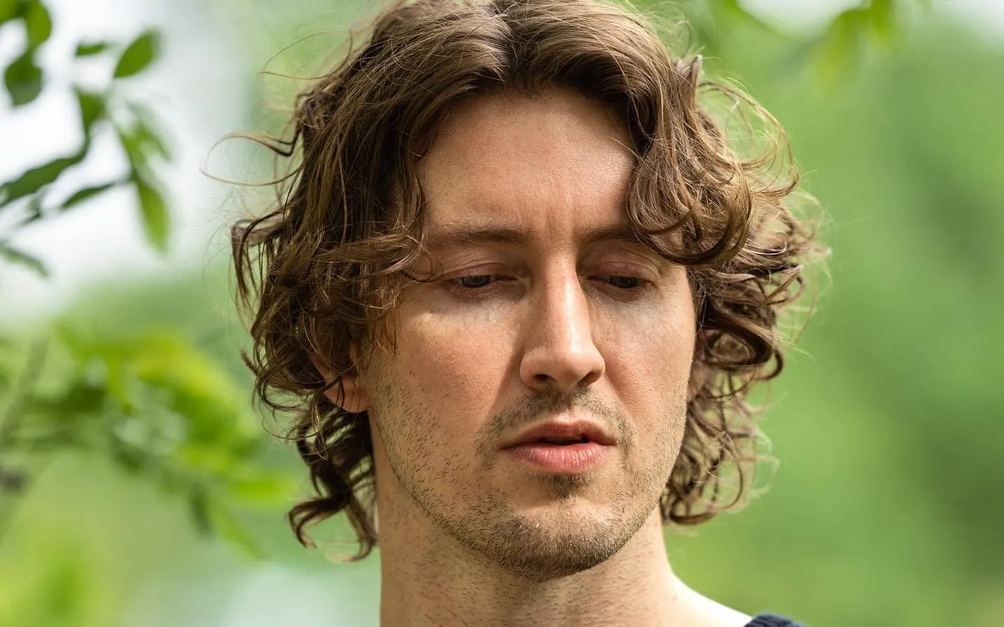 Promofoto von Dean Lewis.