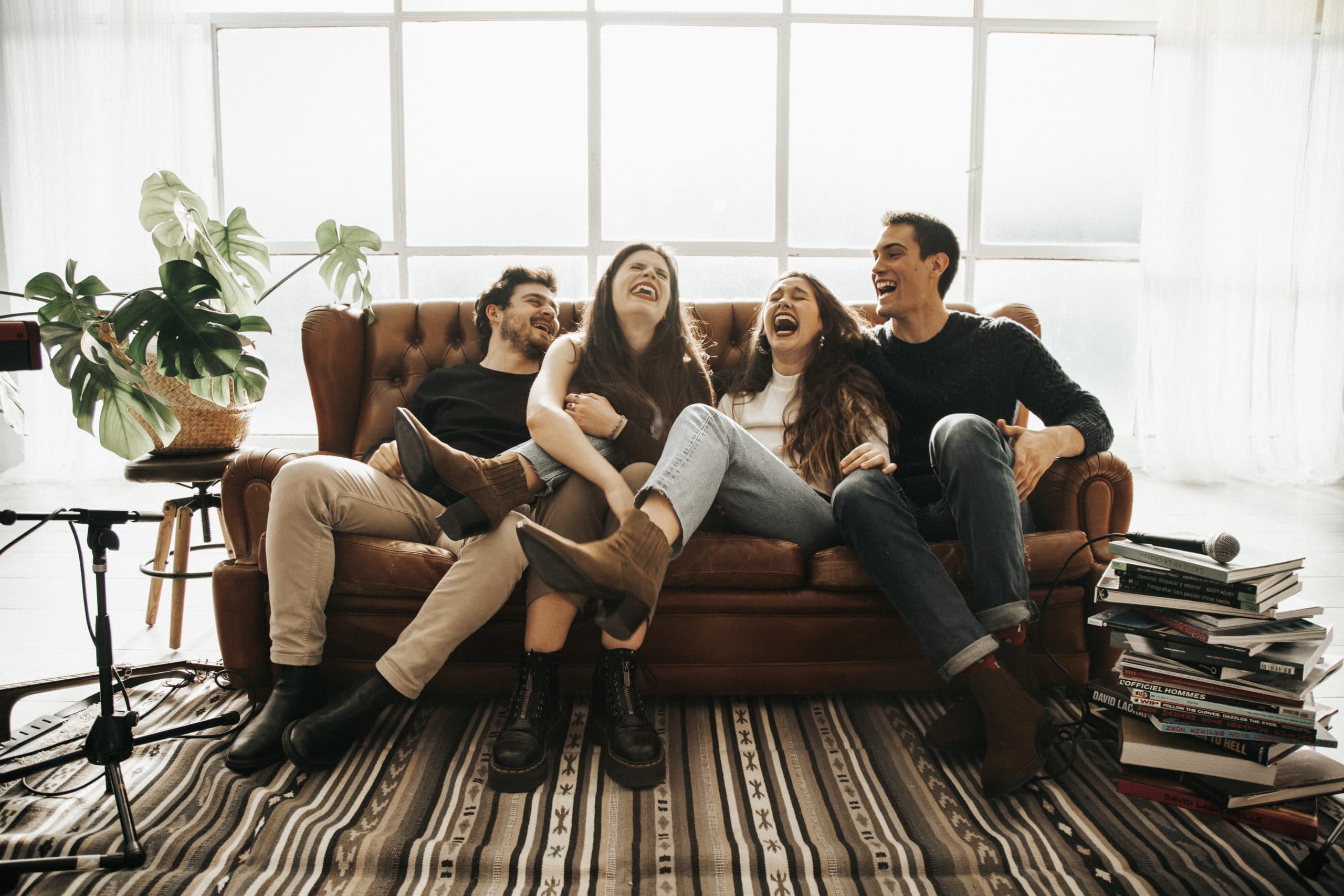 Fotografía promocional de DEBAJO DEL PARAGUAS