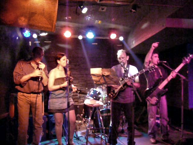 Fotografía promocional de deQUEband