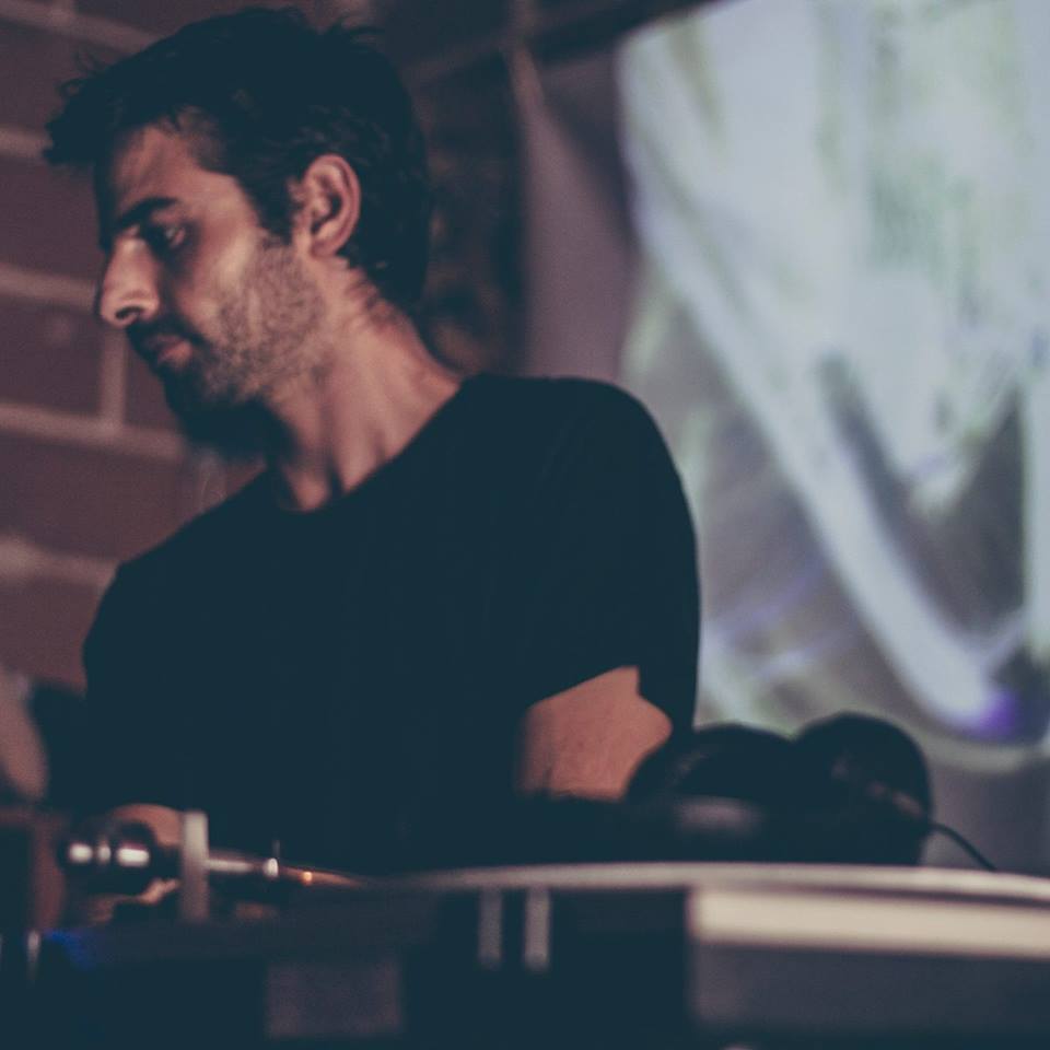 Fotografía promocional de Desi