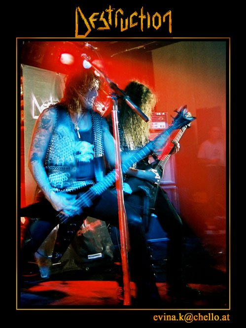 Fotografía promocional de Destruction