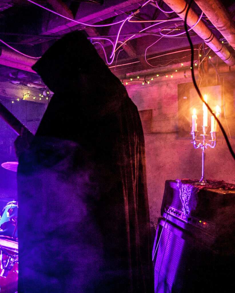 Promotional photograph of Concierto de Devil Master en Bristol.