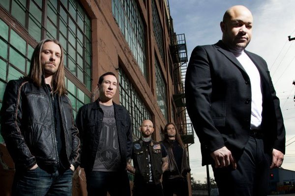 Promofoto von Devil You Know.