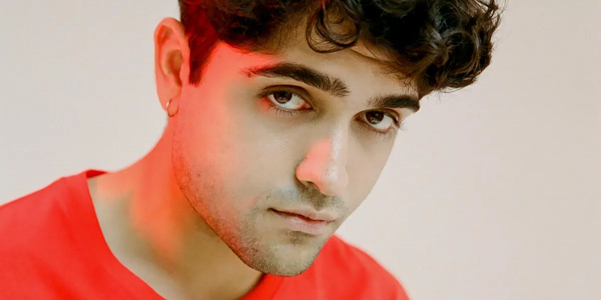 Fotografía promocional de Dhruv