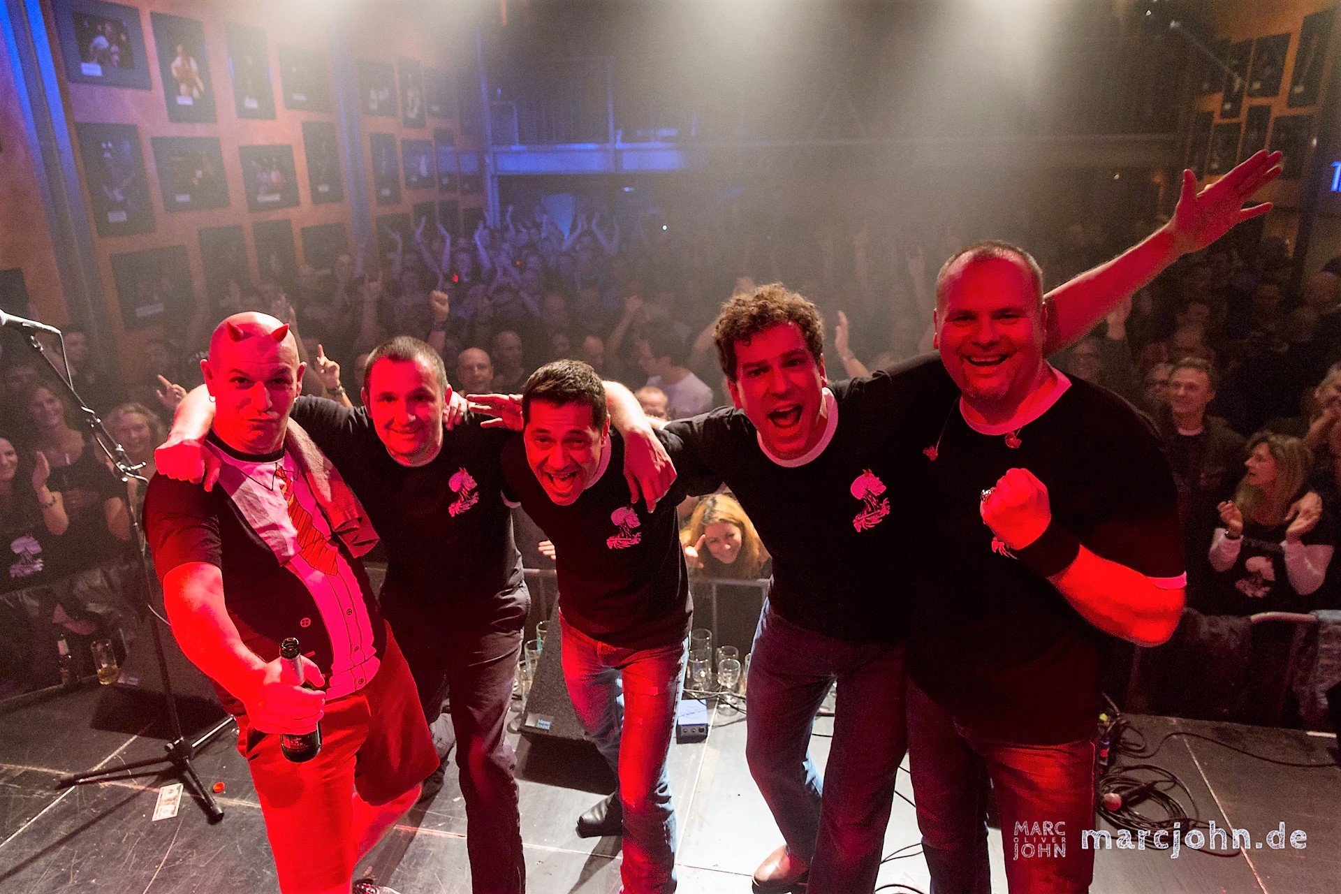 Promofoto von Concierto de Dirty Deeds '79 en Bonn.