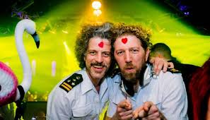 Fotografía promocional de Discobaar a moeder