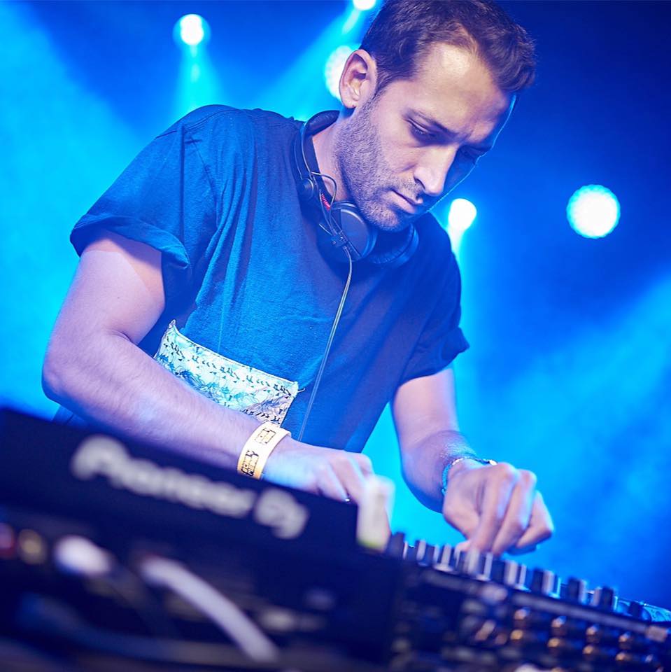 Fotografía promocional de DJ Caro