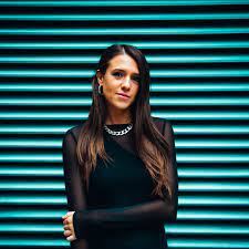 Fotografía promocional de DJ Charlie Tee