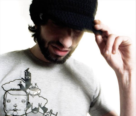 Fotografía promocional de DJ Chelis