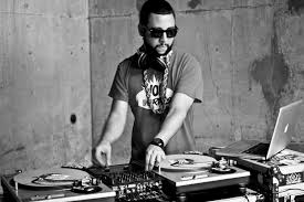 Promotional photograph of Concierto de DJ Mahf en St Louis.