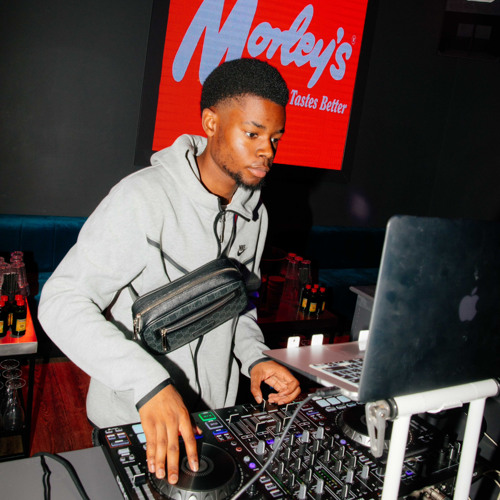 Fotografía promocional de DJ Mexy