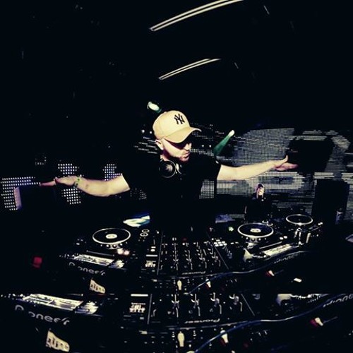 Fotografia promocional de DJ Ré.