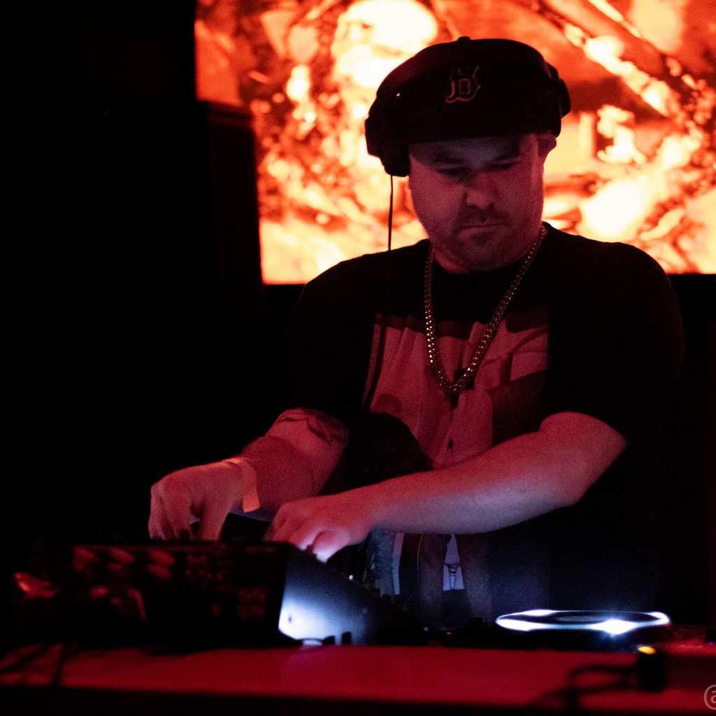 Fotografia promocional de DJ Steppo.