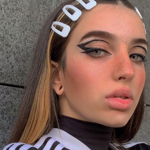 Fotografía promocional de Whoisdualipa