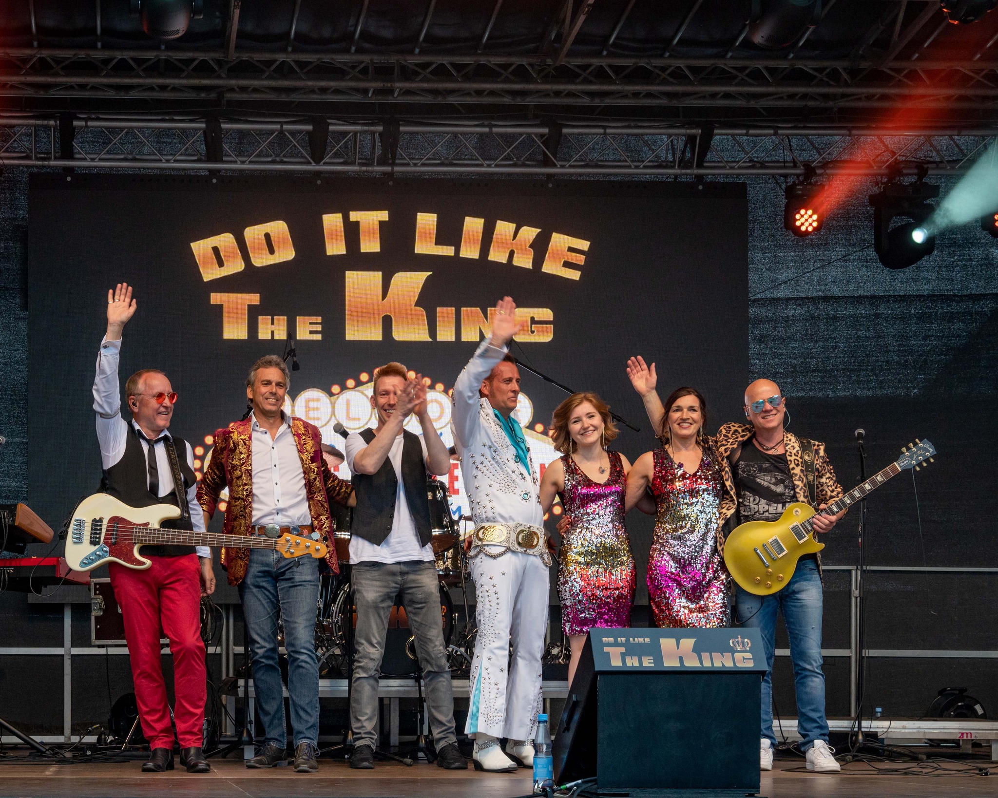 Fotografia promocional de Do it like The KING.