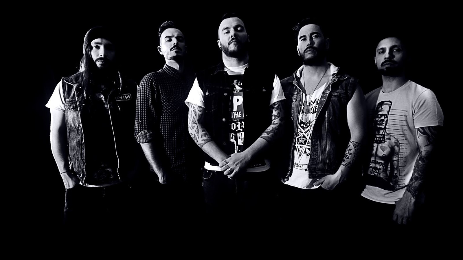 Promotional photograph of Dollar Llama.