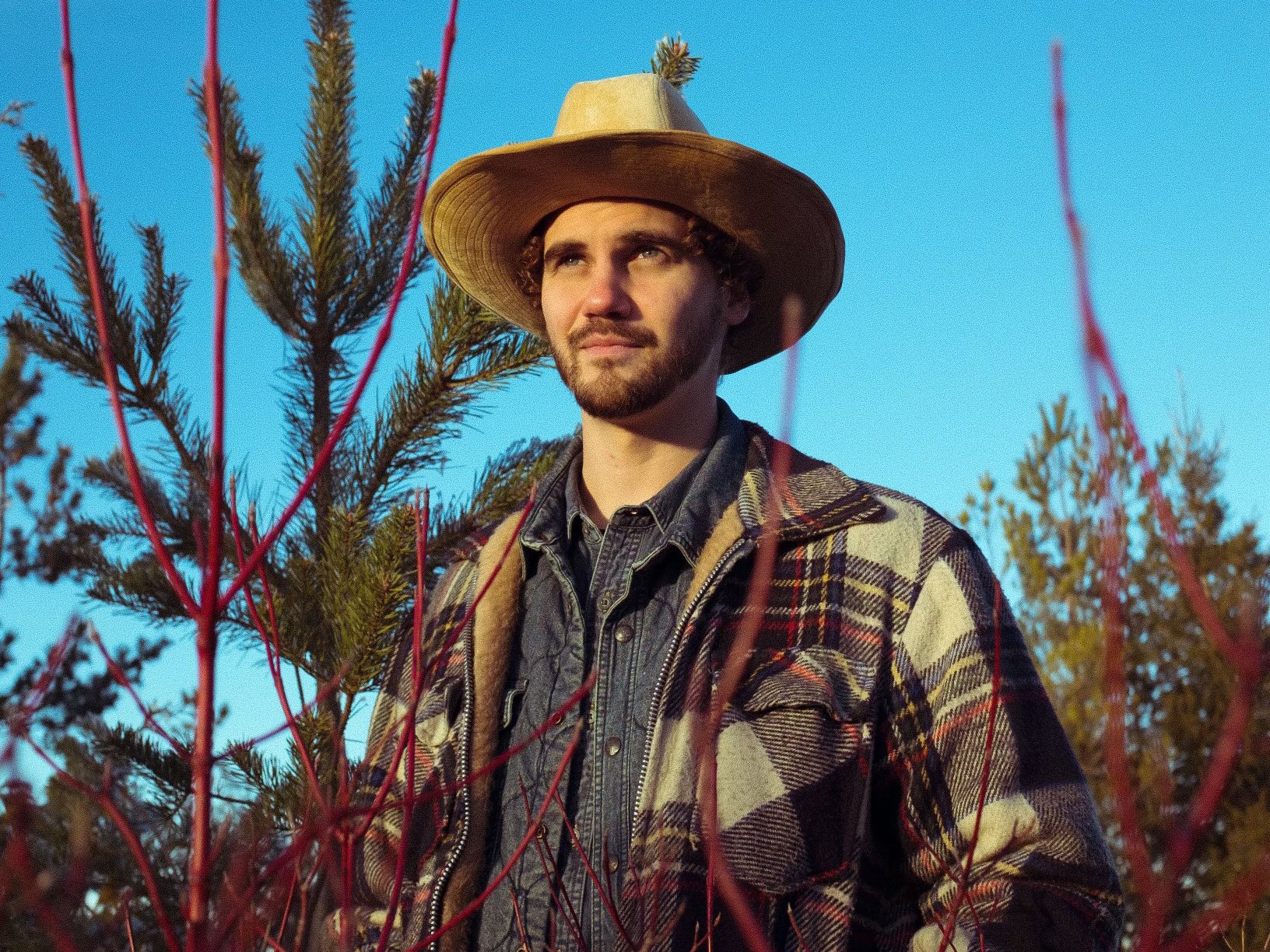 Fotografía promocional de Dom Louis