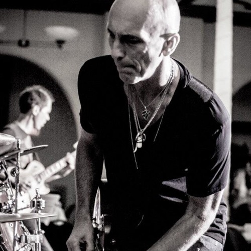 Fotografia promozionale di Doug Varty.