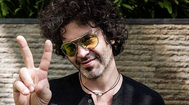Promotional photograph of Doyle Bramhall II.