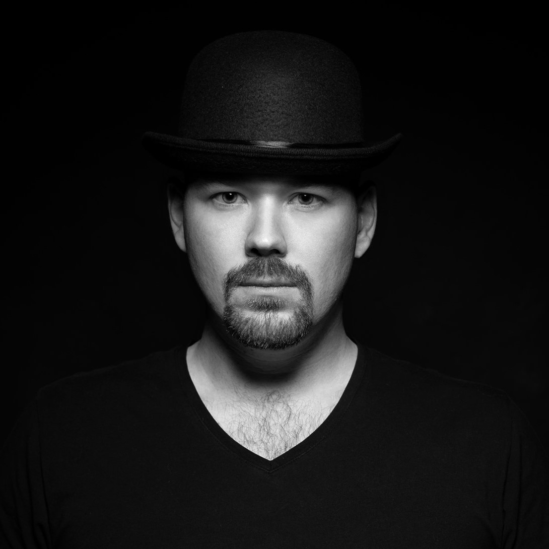 Fotografía promocional de Dr Peacock