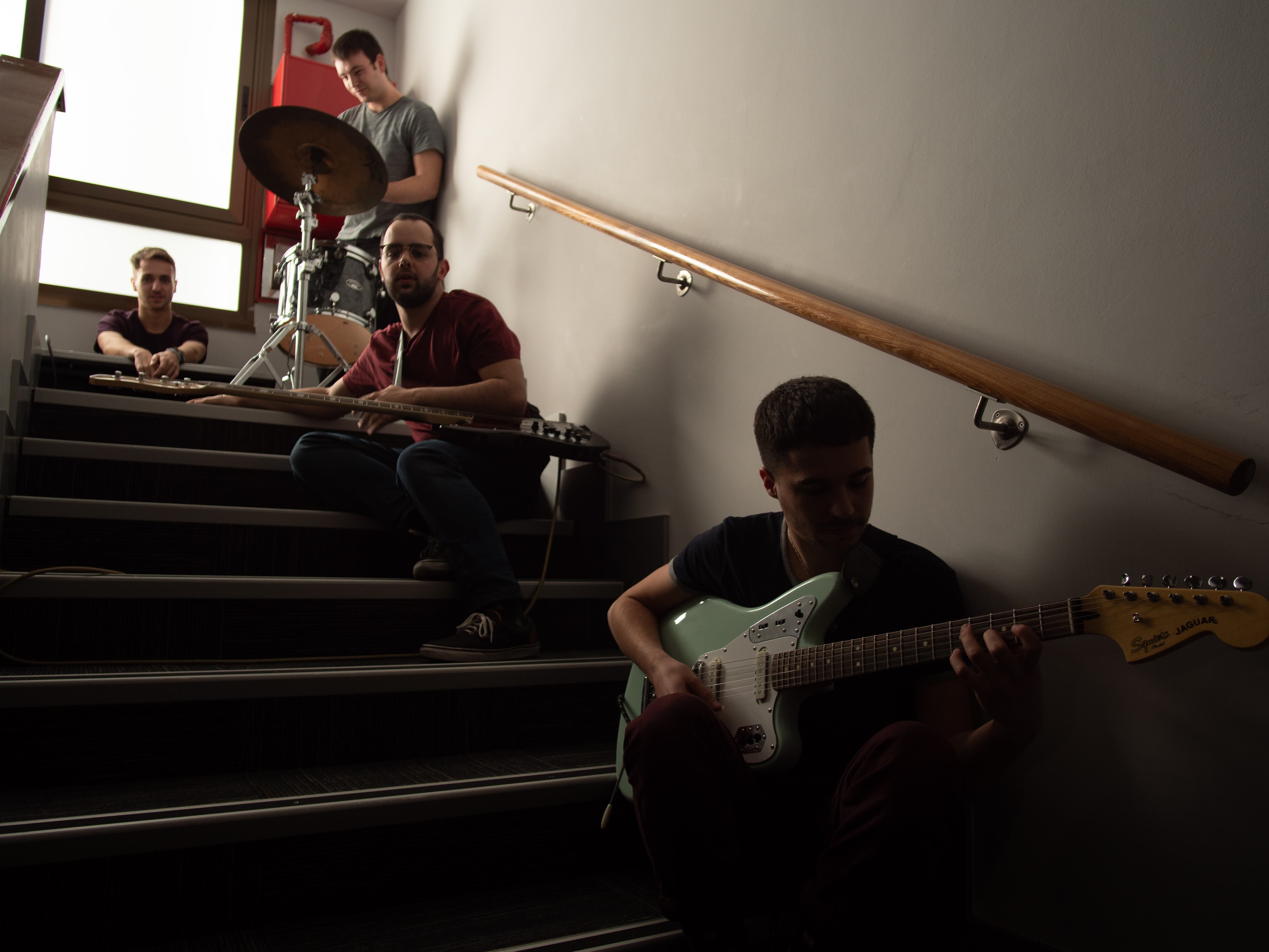 Fotografía promocional de Dramatic Zooms