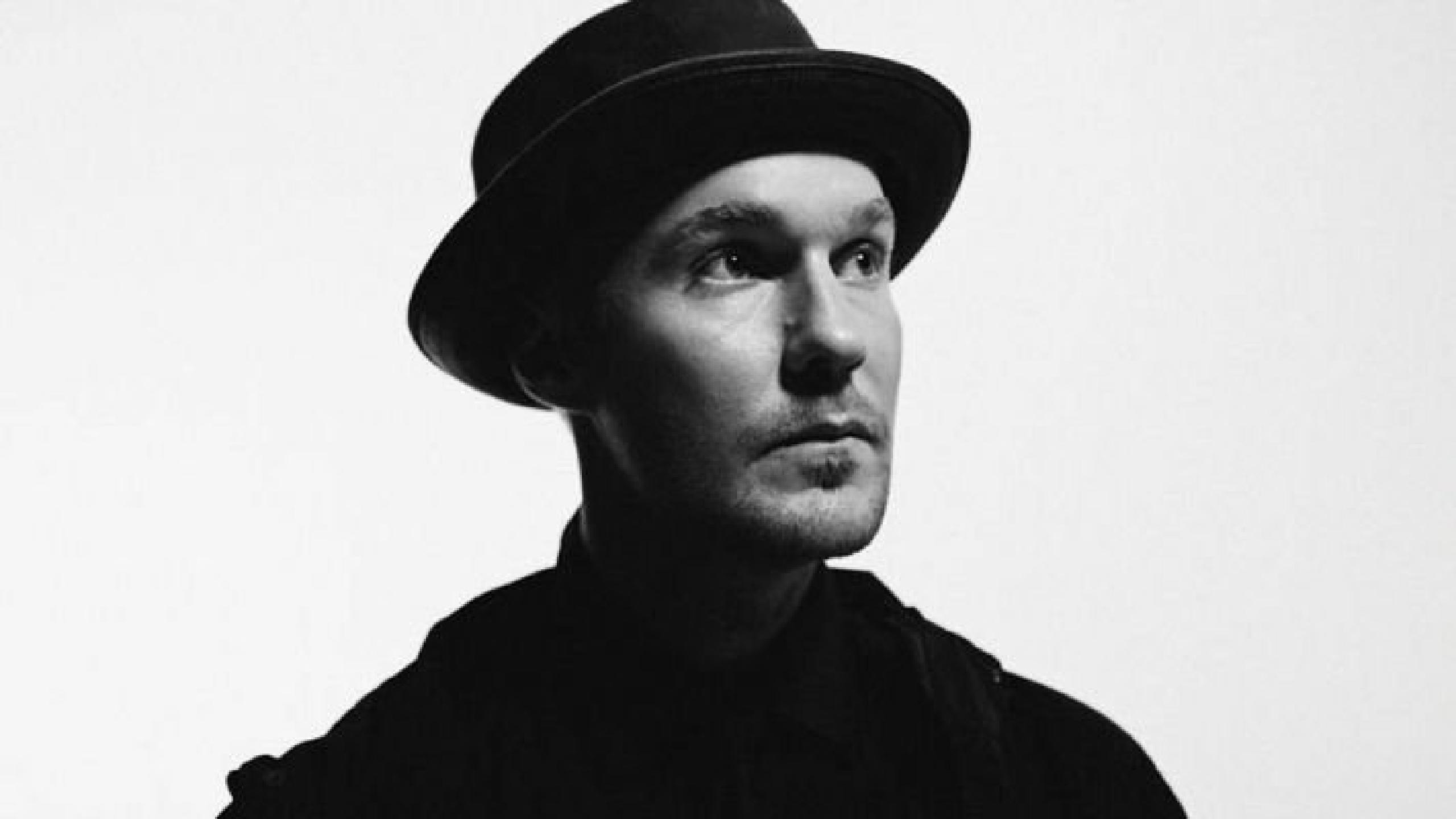 Джон до. John Doe. Drapht группа. John Doe исполнитель. Джон ДОУ музыкант.