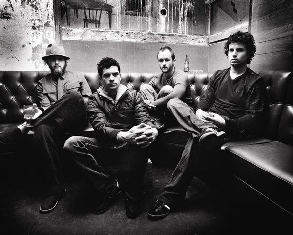 Promofoto von dredg.