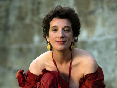 Fotografía promocional de Dulce Pontes