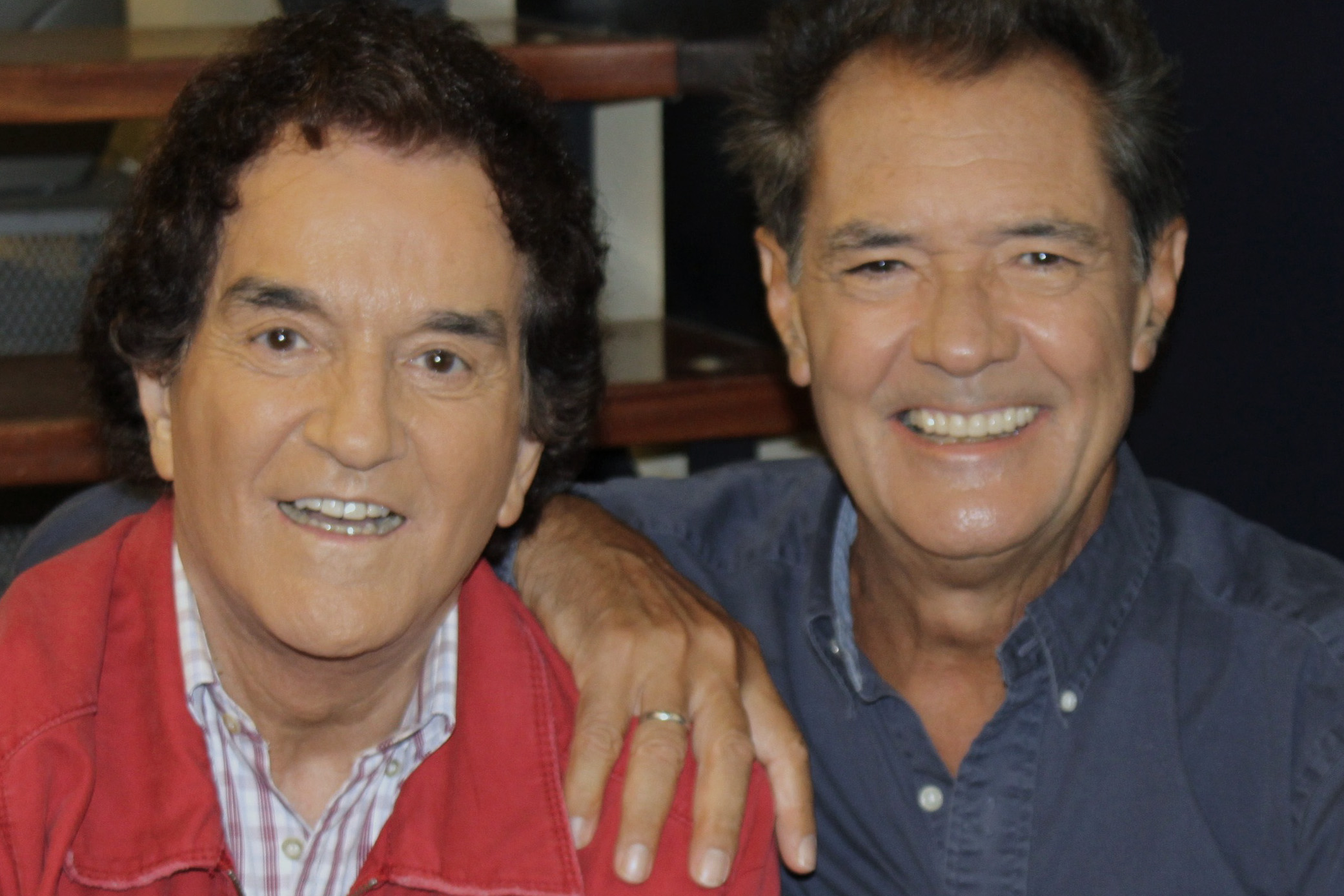 Promotional photograph of Dúo Dinámico.
