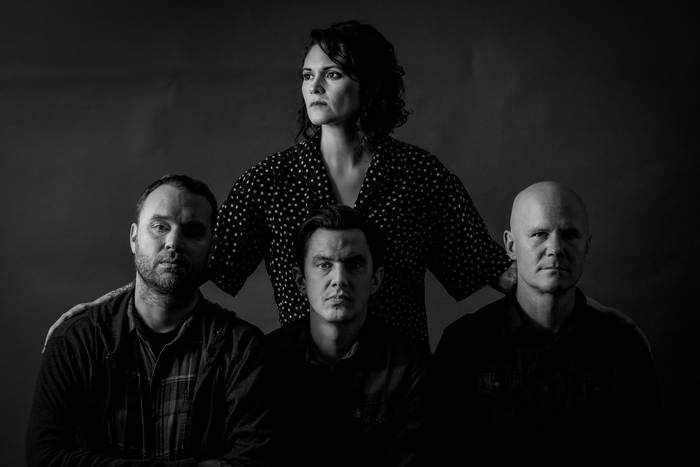 Fotografia promocional de Dust Moth.