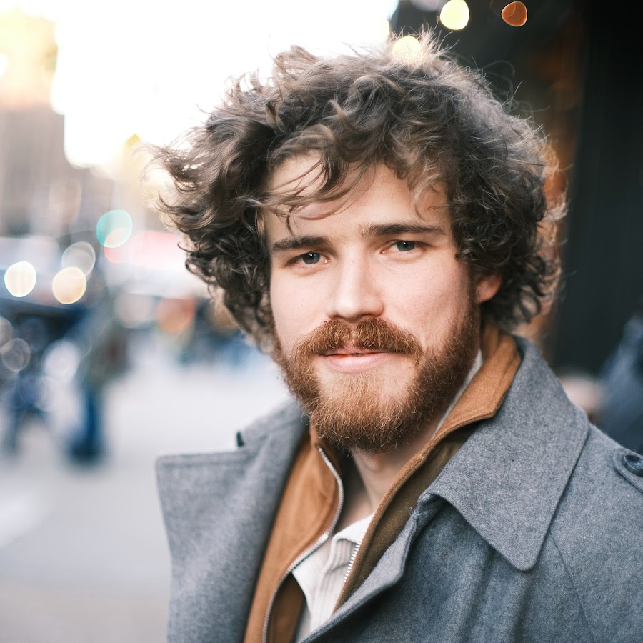 Fotografia promocional de Dustin Lowman.