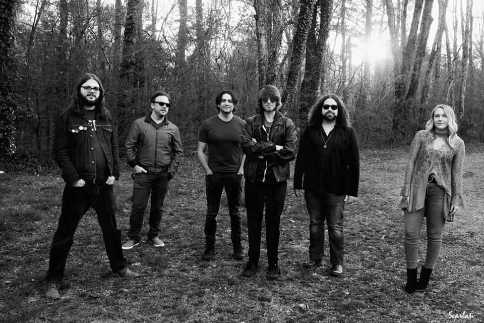 Fotografia promocional de Dylan McDonald & The Avians.