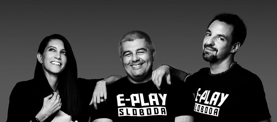 Fotografía promocional de E-PLAY