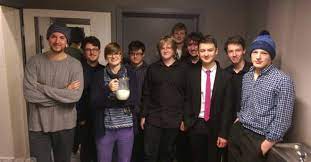 Fotografía promocional de Early Bird