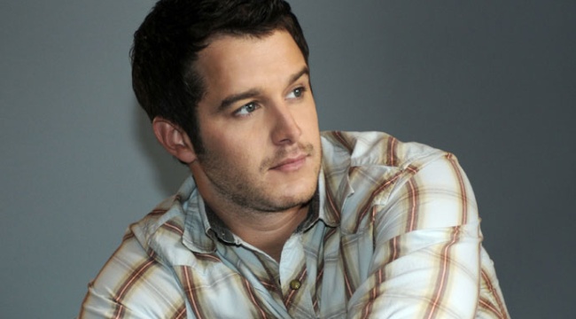 Promotional photograph of Easton Corbin.