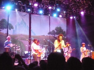 Promofoto von Edward Sharpe.