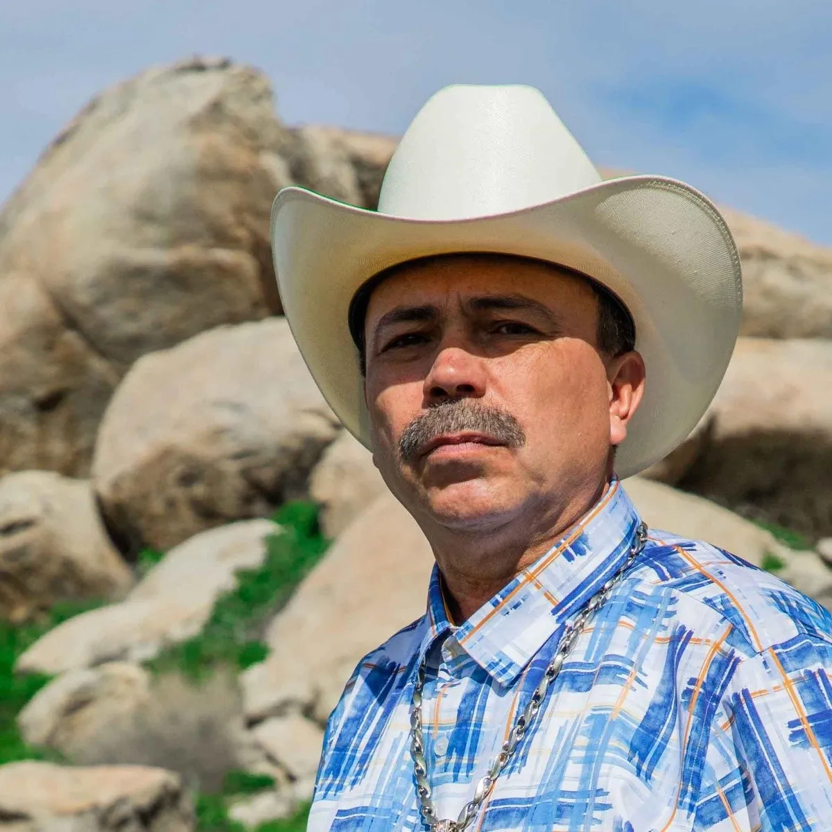 Promotional photograph of El As de la Sierra.