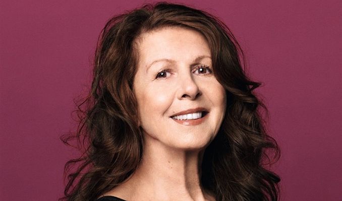 Promotional photograph of Elkie Brooks.