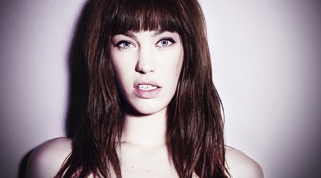 Promotional photograph of Elliphant.