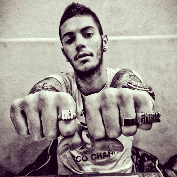 Fotografía promocional de emis killa