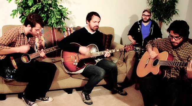 Promotional photograph of Concierto de Empire! Empire! (I Was a Lonely Estate) + Knapsack en San Diego.