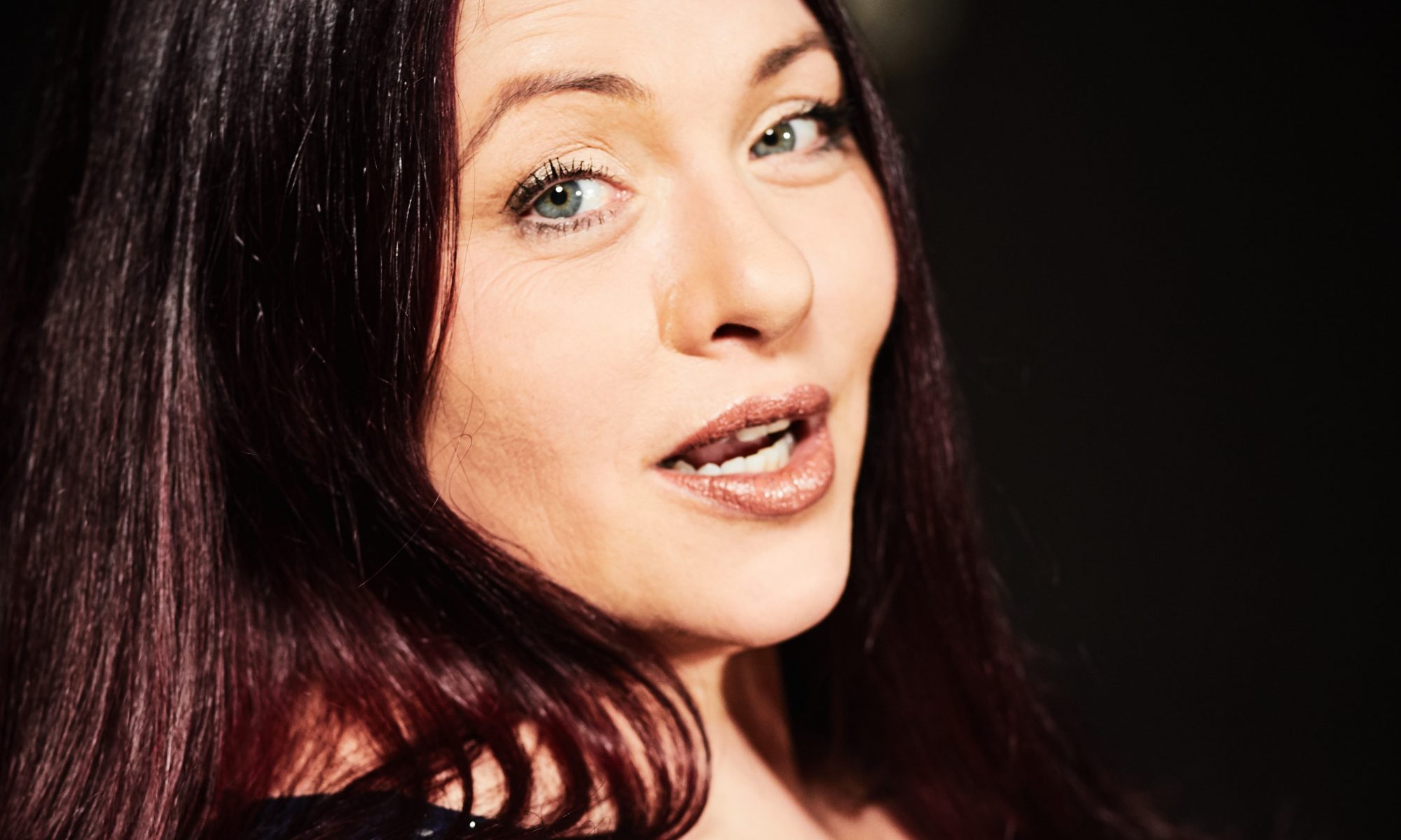 Promofoto von Concierto de Ena Roth en Langen.